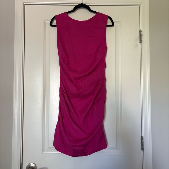 Nicole Miller Stretch Linen Pink Berry Tuck Sleeveless Dress - Picture 4 of 10